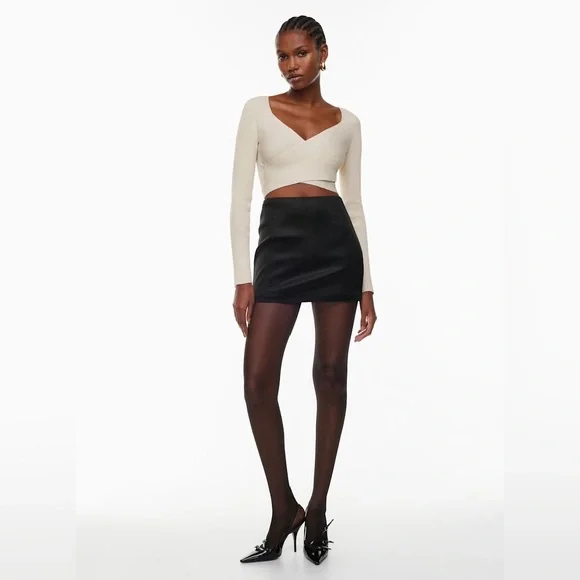 New Aritzia Ten by Babaton Cropped knit criss-cross longsleeve - Picture 2 of 13